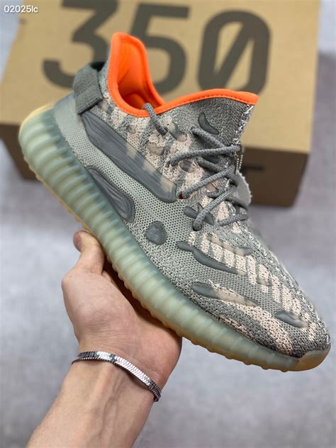 adidas Yeezy shoes sale